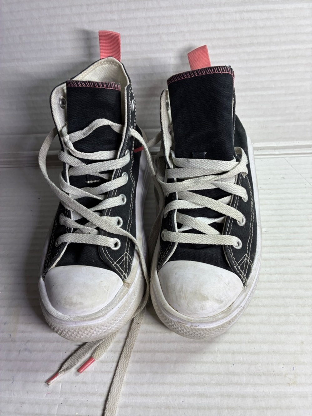 Kids Black Converse High-Top Sneakers with Pink Pull Tab USED